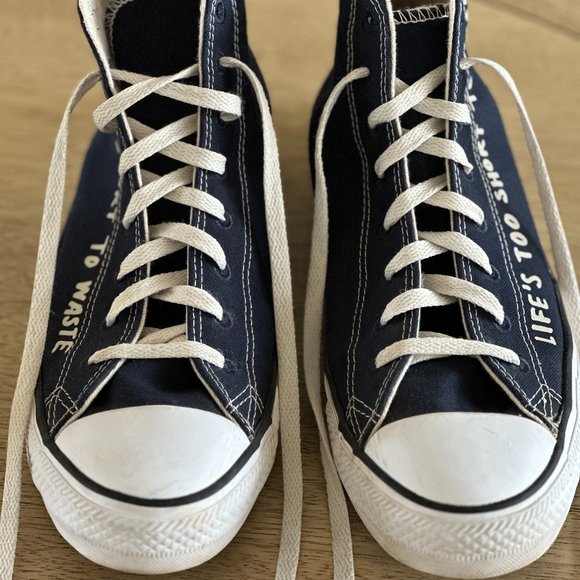 CONVERSE LIFES TOO SHORT TO WASTE HIGH TOP SKU 166372C - Picture 4 of 10